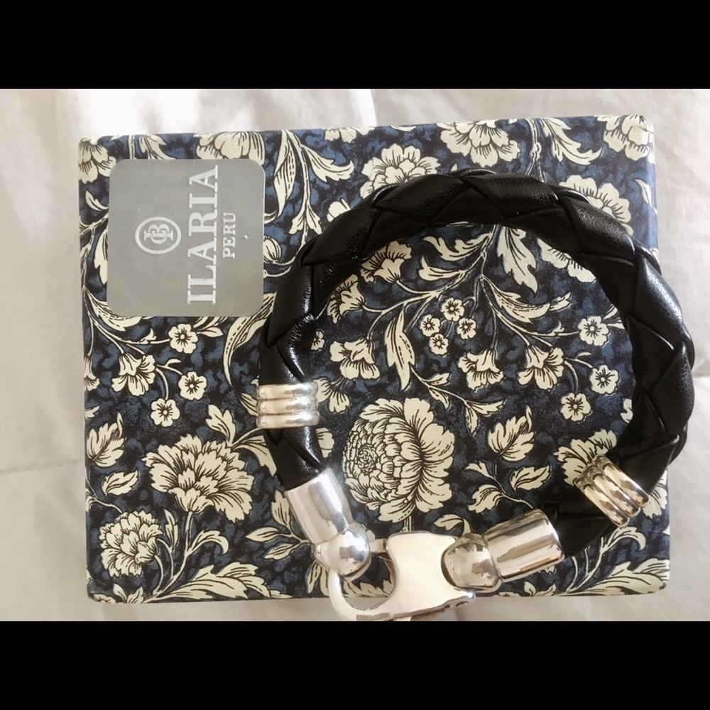 (NWOT) Ilaria Peru bracelet!